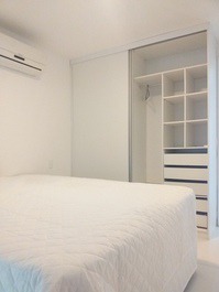 Ape 3 quartos, completo, pertinho da praia- [editado]