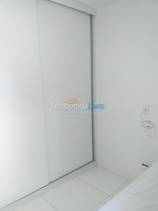 Apartamento para aluguel de temporada em Lauro de Freitas (Praia de Buraquinho Vilas do Atlantico)