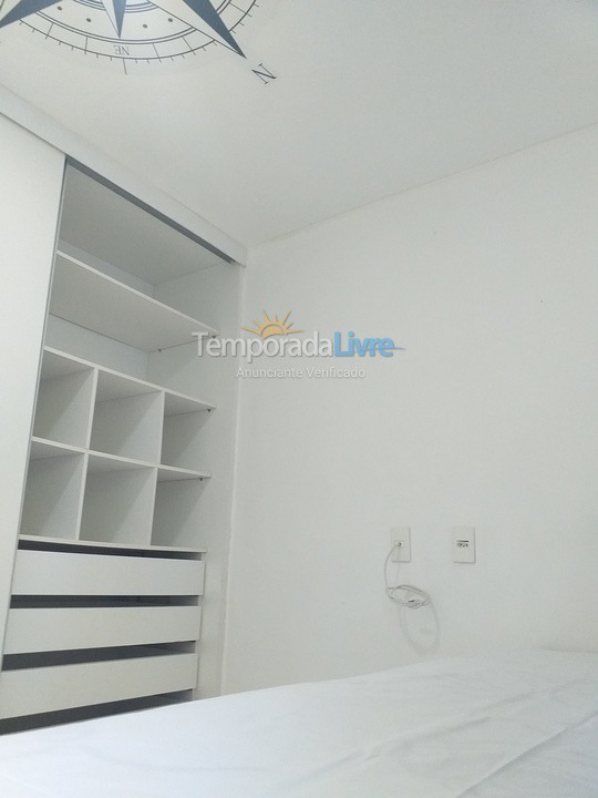 Apartamento para aluguel de temporada em Lauro de Freitas (Praia de Buraquinho Vilas do Atlantico)