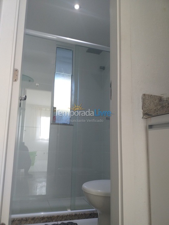 Apartamento para aluguel de temporada em Lauro de Freitas (Praia de Buraquinho Vilas do Atlantico)