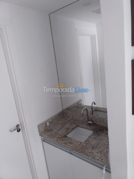 Apartamento para aluguel de temporada em Lauro de Freitas (Praia de Buraquinho Vilas do Atlantico)