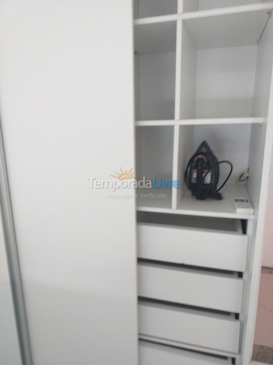 Apartamento para aluguel de temporada em Lauro de Freitas (Praia de Buraquinho Vilas do Atlantico)