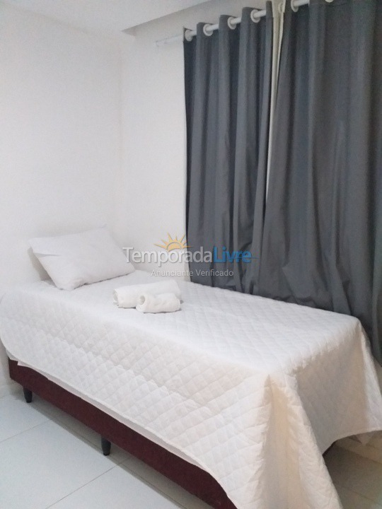 Apartamento para aluguel de temporada em Lauro de Freitas (Praia de Buraquinho Vilas do Atlantico)