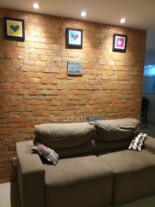 Apartamento para aluguel de temporada em Lauro de Freitas (Praia de Buraquinho Vilas do Atlantico)