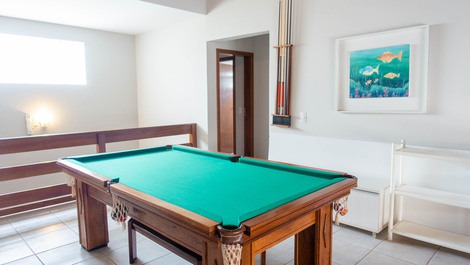 EXCELENTE CASA 5 SUÍTES - JURERÊ INTERNACIONAL