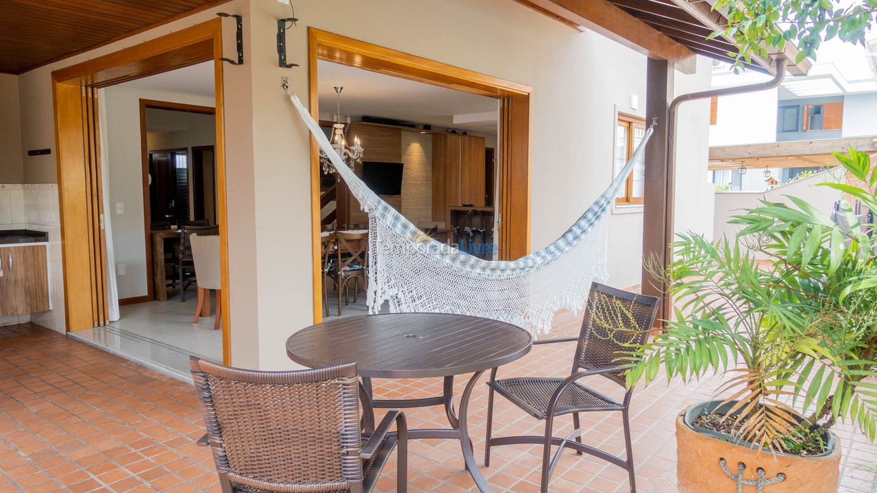 Casa para aluguel de temporada em Florianopolis (Jurerê Internacional)