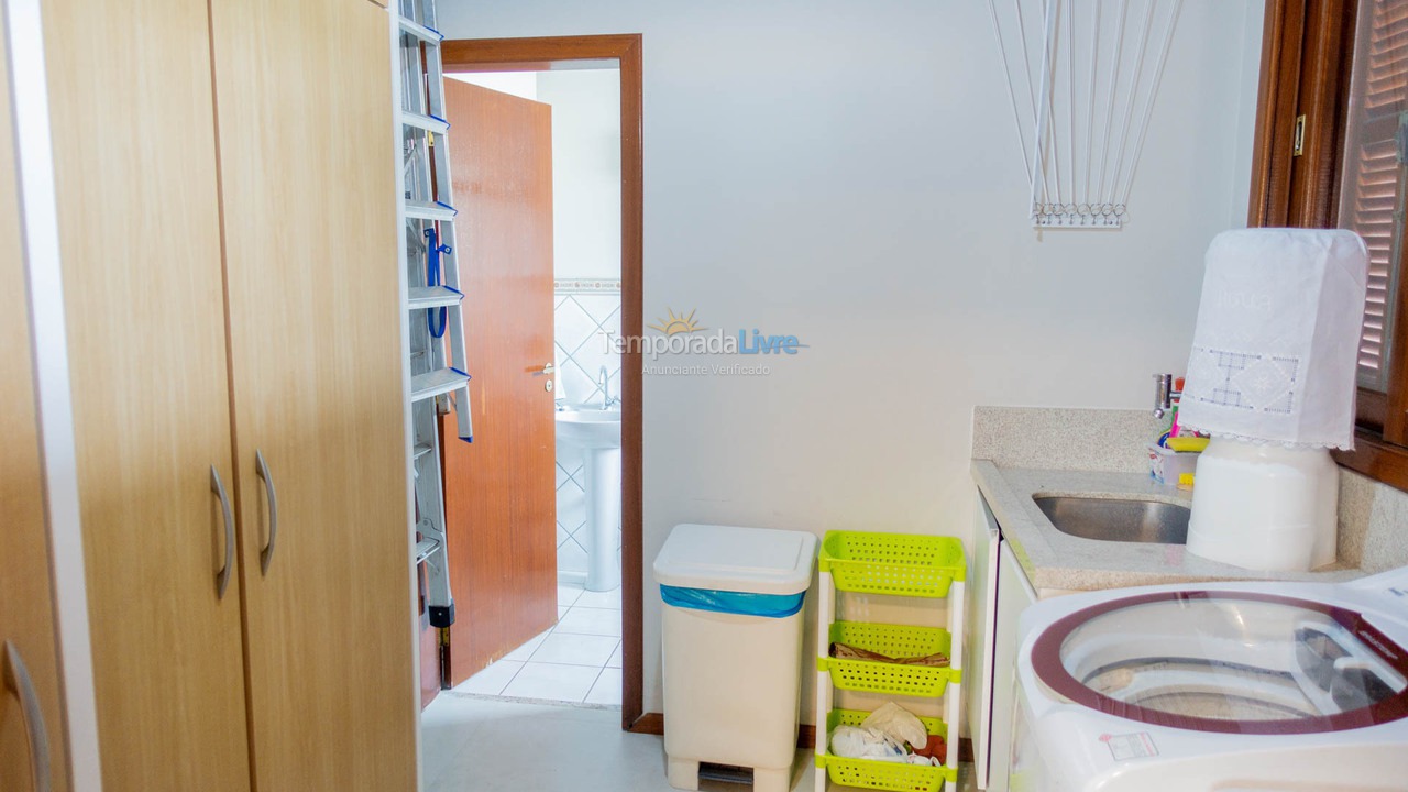 Casa para aluguel de temporada em Florianopolis (Jurerê Internacional)