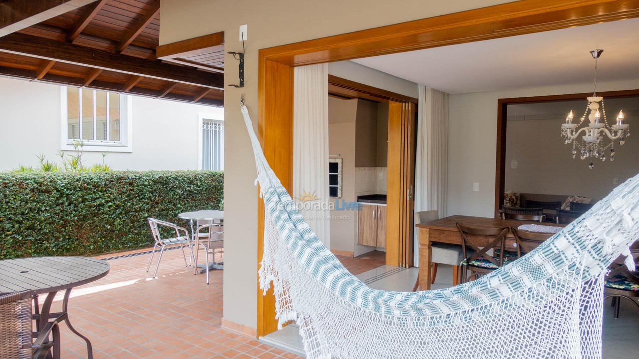 Casa para aluguel de temporada em Florianopolis (Jurerê Internacional)