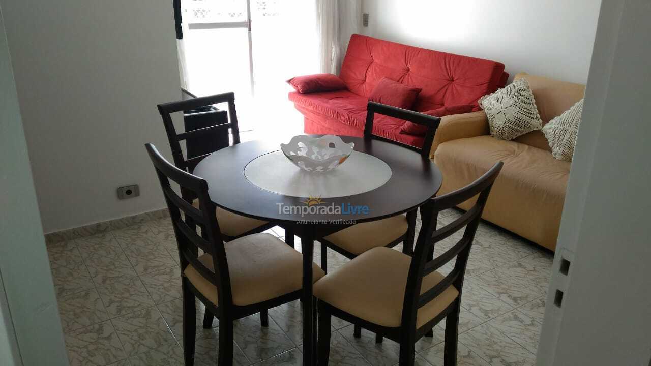 Apartamento para aluguel de temporada em Guarujá (Pitangueiras)