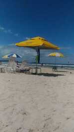 Apto 02 Dormitórios, Pitangueiras, Guarujá,a uma quadra da Praia