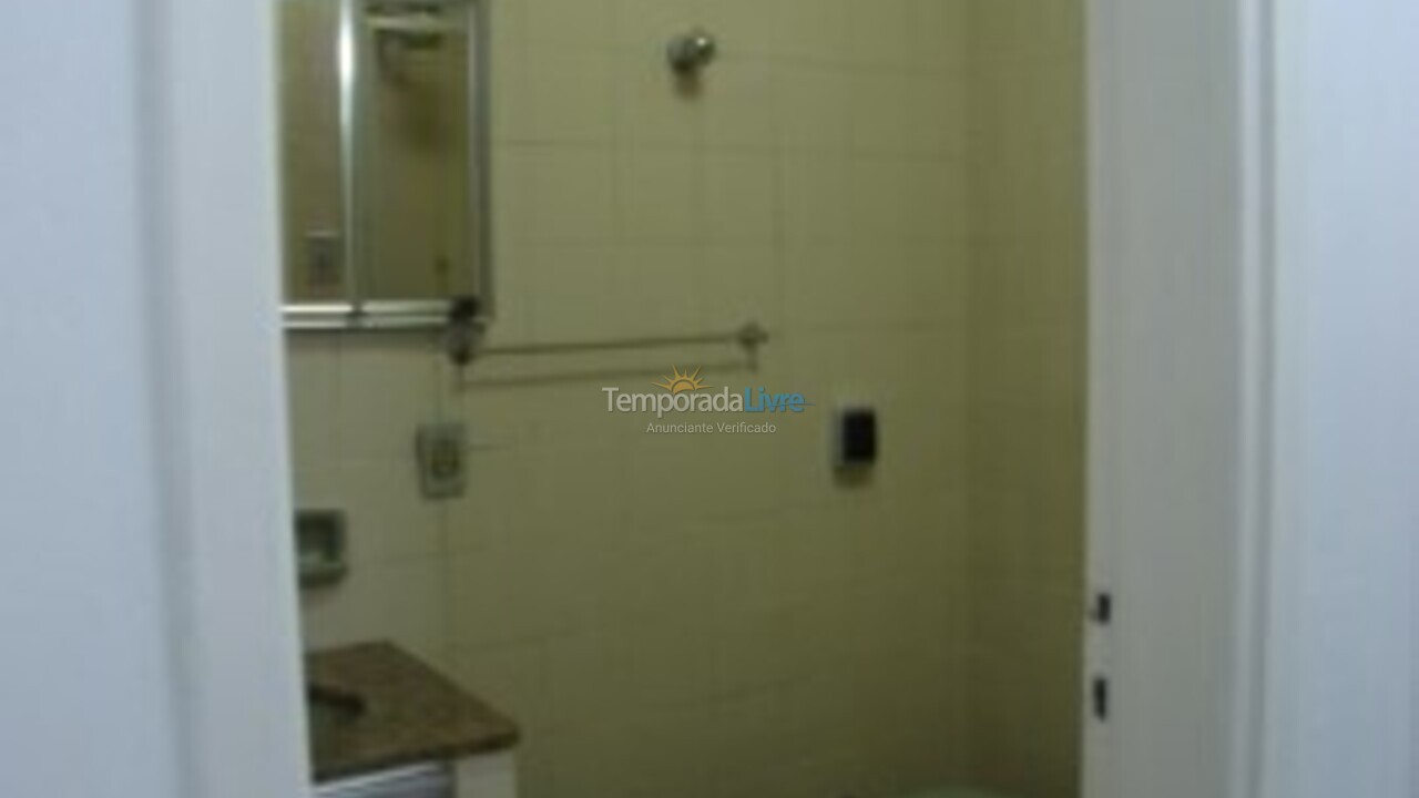 Apartamento para aluguel de temporada em Guarujá (Pitangueiras)