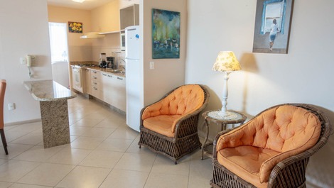 APARTAMENTO 2 QUARTOS À 200 METROS DA PRAIA DE JURERÊ INTERNACIONAL