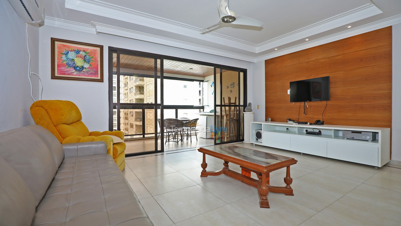 Apartamento para aluguel de temporada em Guarujá (Pitangueiras)