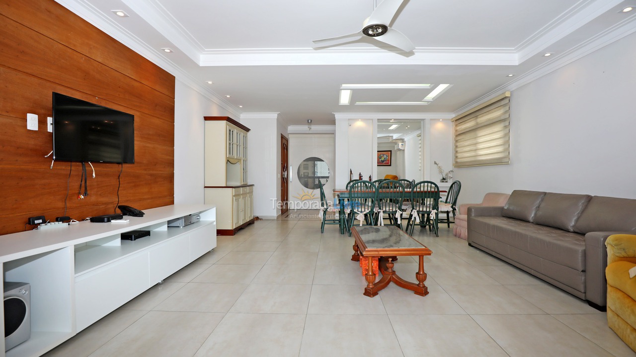 Apartamento para aluguel de temporada em Guarujá (Pitangueiras)