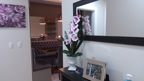 Apartment w / Pool and Gym in the center of Bombinhas