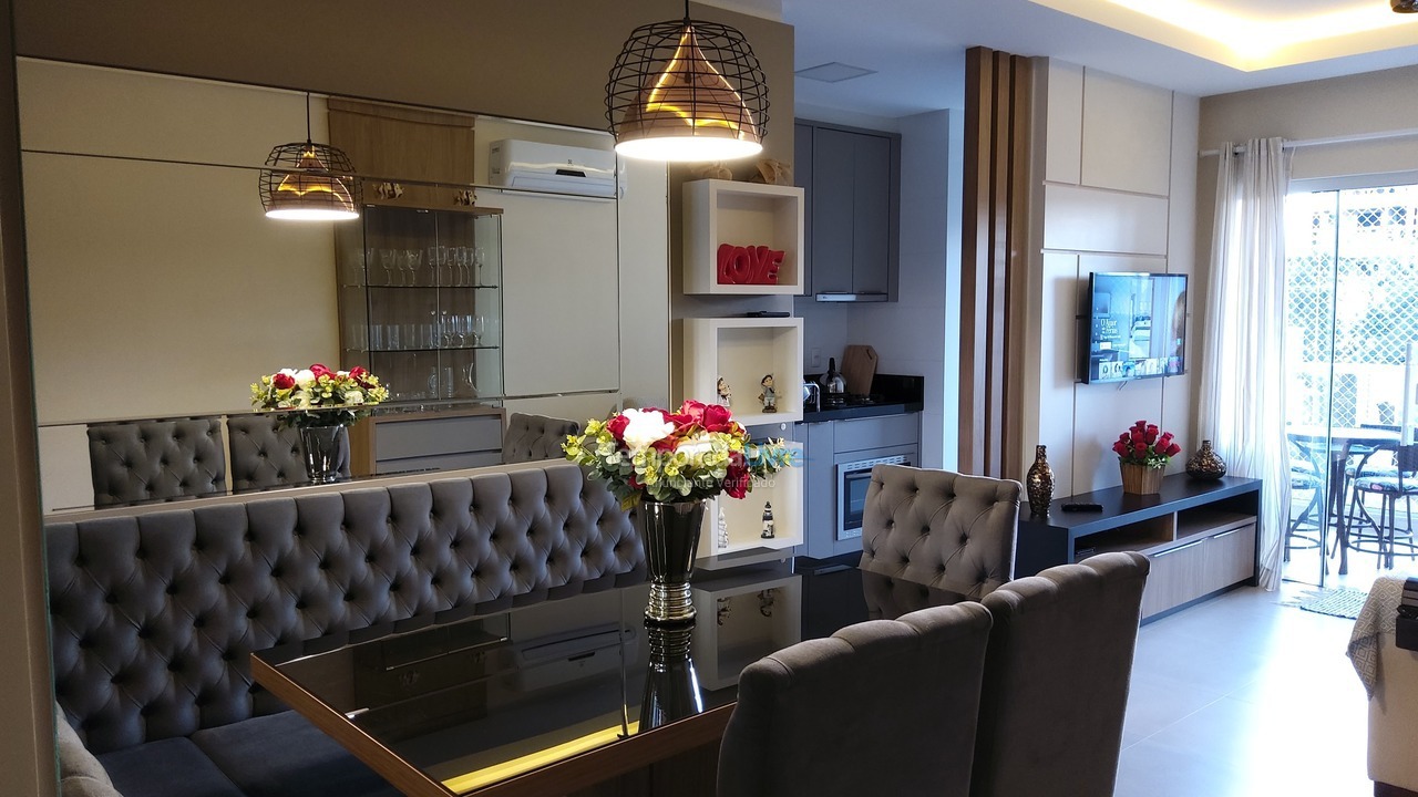 Apartment for vacation rental in Bombinhas (Praia de Bombinhas)