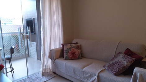 Apartment w / Pool and Gym in the center of Bombinhas