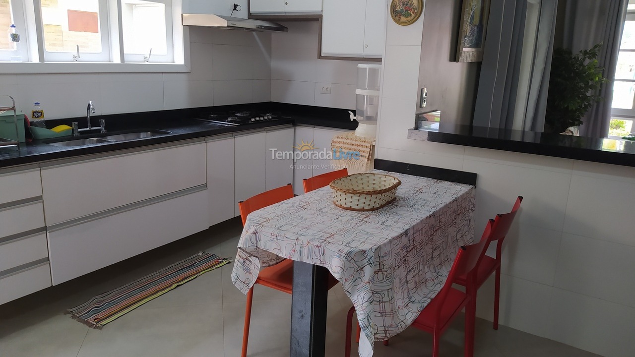 Casa para aluguel de temporada em Bertioga (Riviera de São Lourenço)