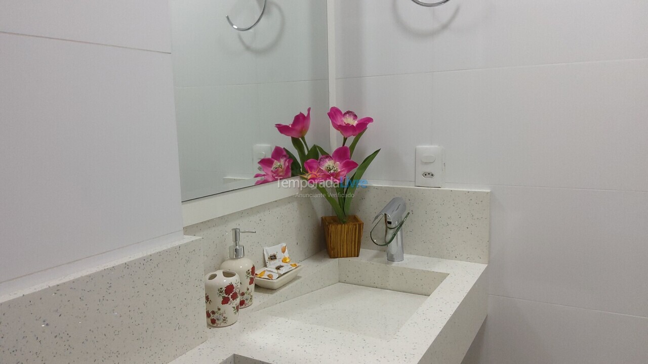 Apartment for vacation rental in Bombinhas (Praia de Bombinhas)