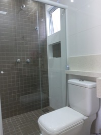 Apartment w / Pool and Gym in the center of Bombinhas