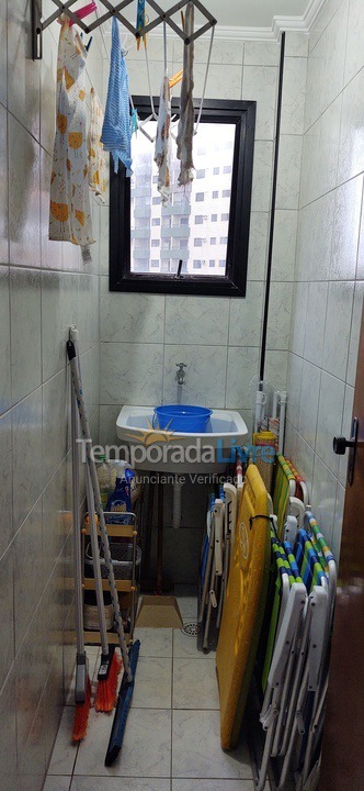 Apartamento para aluguel de temporada em Praia Grande (Vila Tupi)