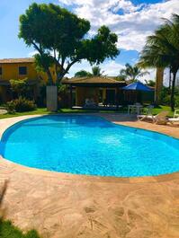 Piscina disponível das 8:30h às 22h 