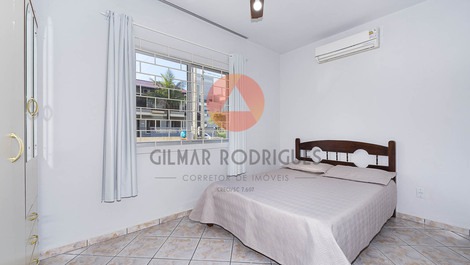 Casa com 3 dormitórios a 100 metros do mar