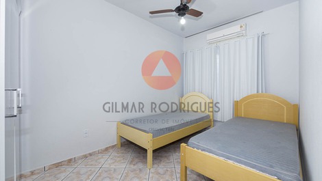 Casa com 3 dormitórios a 100 metros do mar