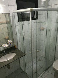 Banheiro do lado do 2° Quarto