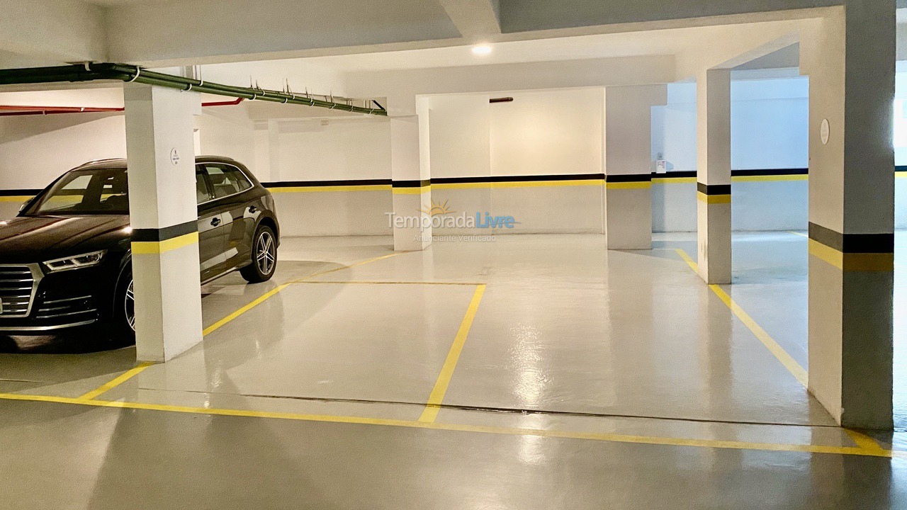 Apartamento para alquiler de vacaciones em Balneário Camboriú (Praia Central)