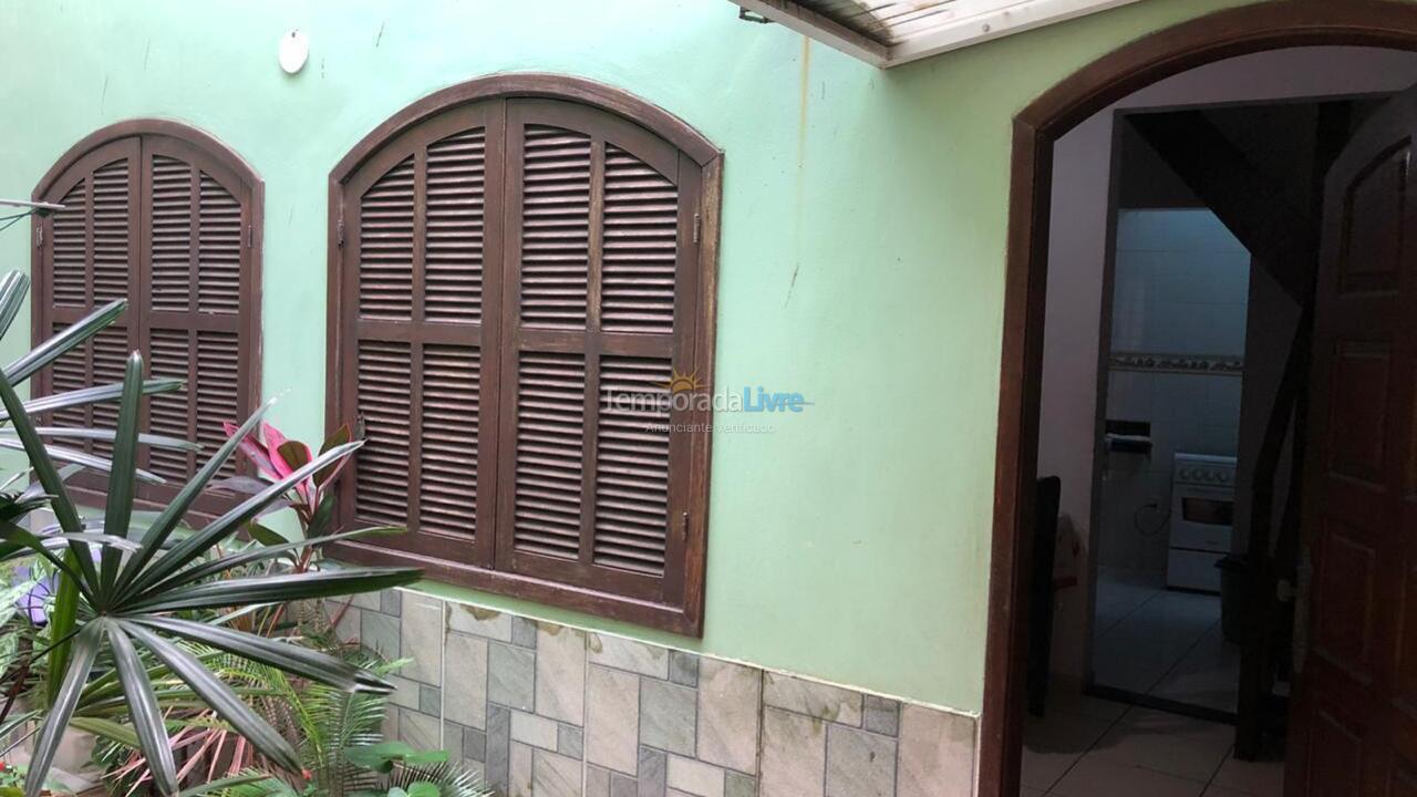 Casa para aluguel de temporada em Cabo Frio (Praia do Forte)