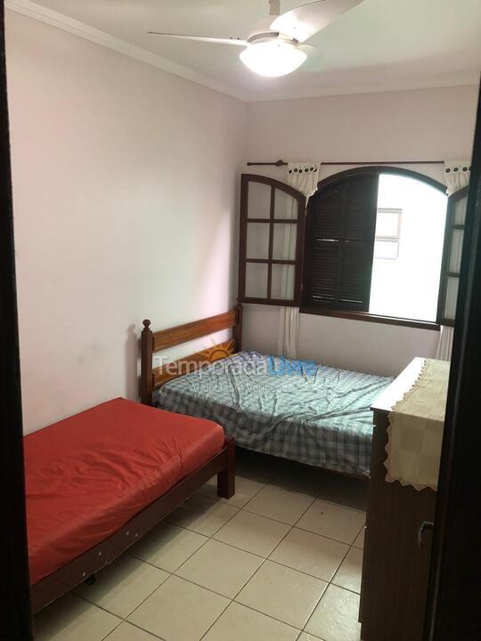 Casa para aluguel de temporada em Cabo Frio (Praia do Forte)