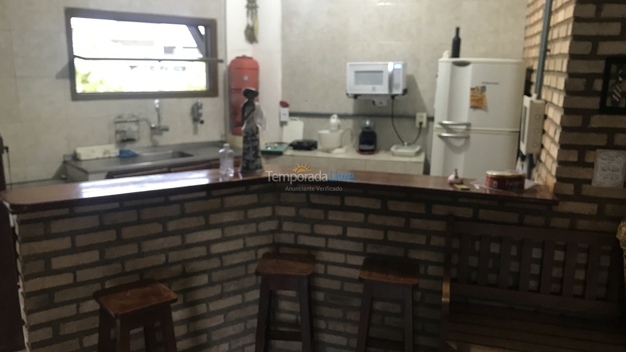 Casa para aluguel de temporada em Camaçari (Barra do Jacuípe)