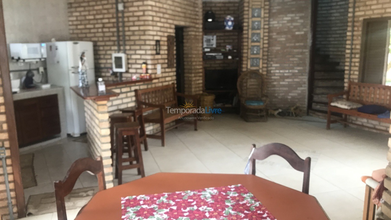 Casa para aluguel de temporada em Camaçari (Barra do Jacuípe)