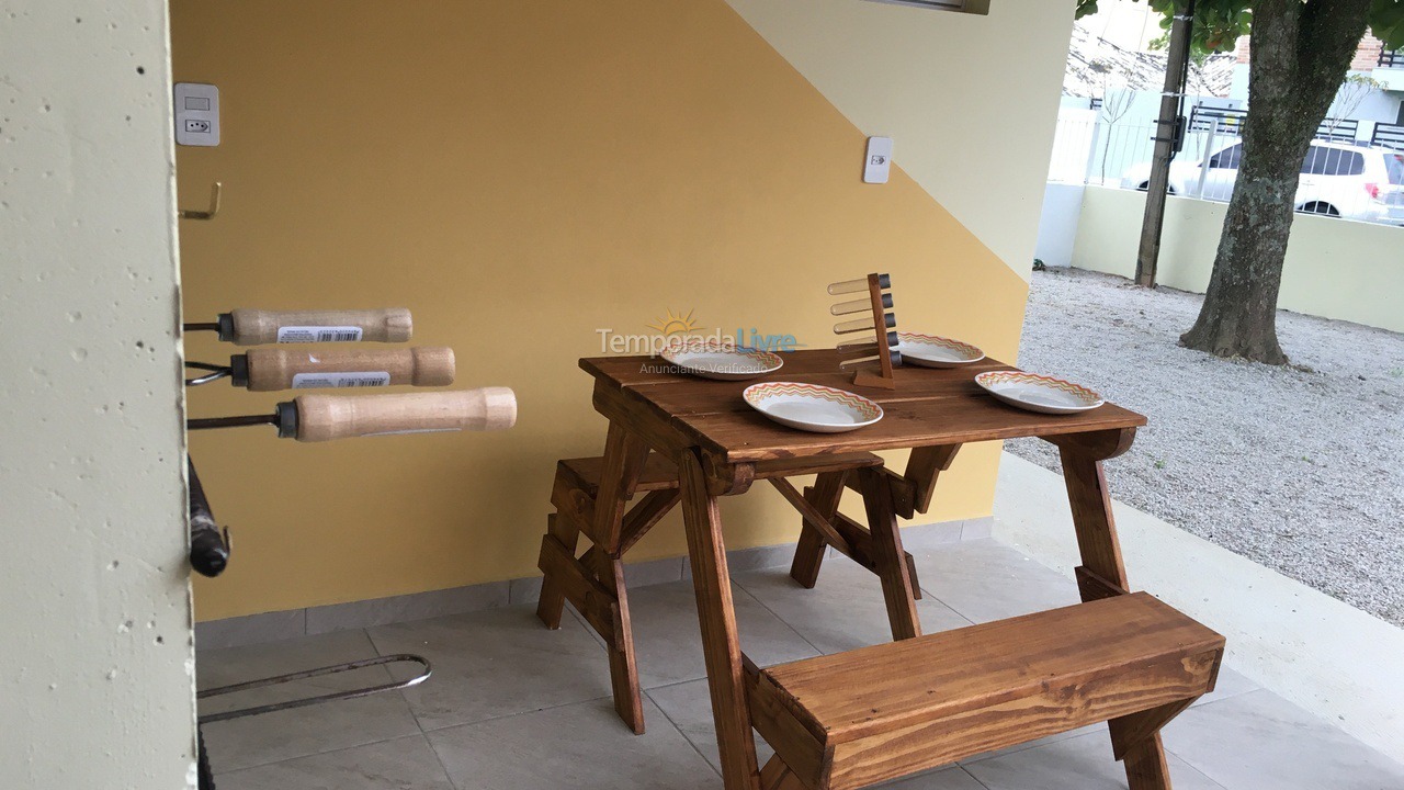 Apartamento para aluguel de temporada em Florianópolis (Cachoeira do Bom Jesus)