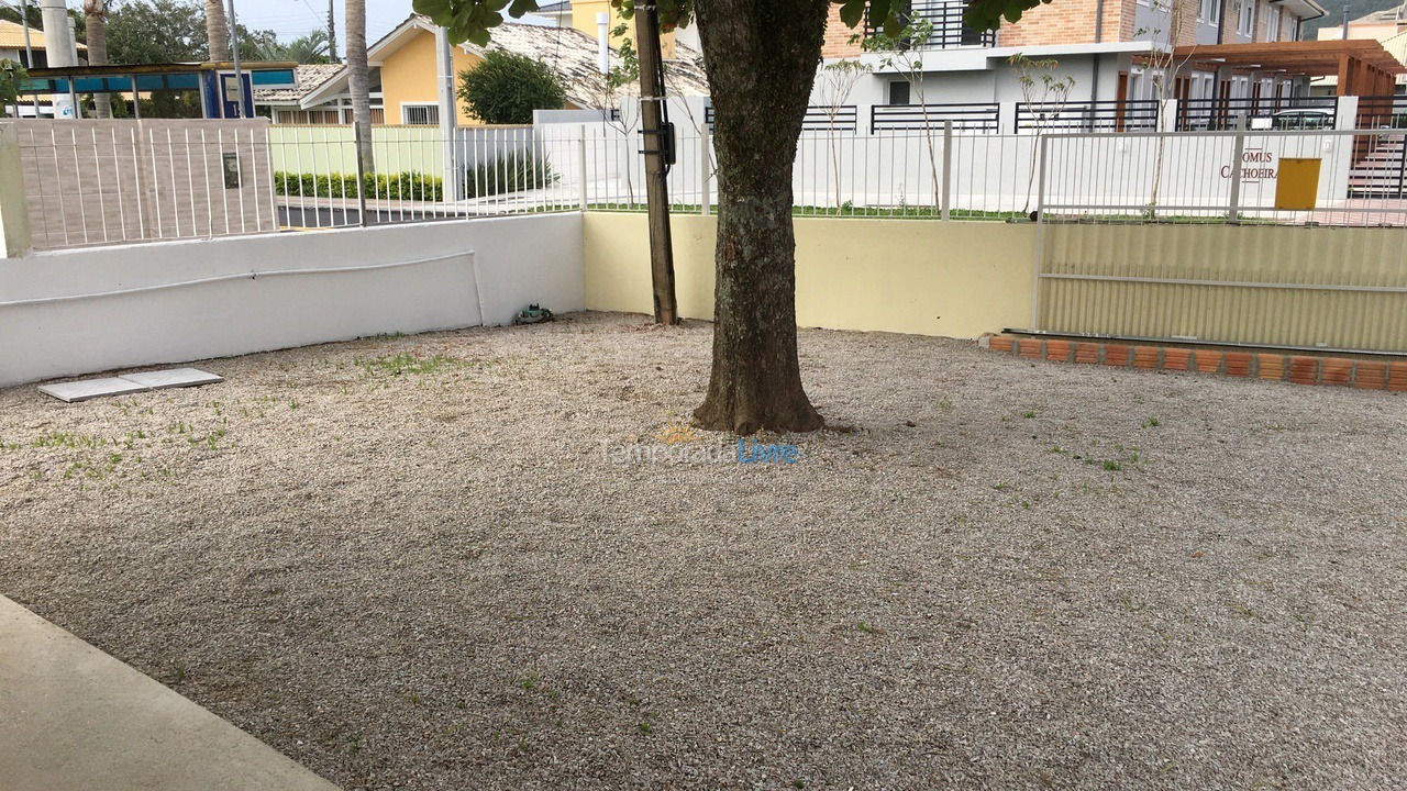 Apartamento para aluguel de temporada em Florianópolis (Cachoeira do Bom Jesus)