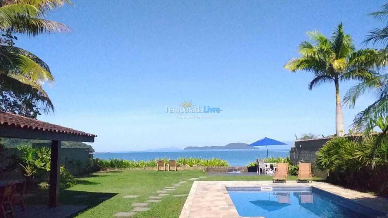 Casa para aluguel de temporada em Ubatuba (Praia do Lázaro)