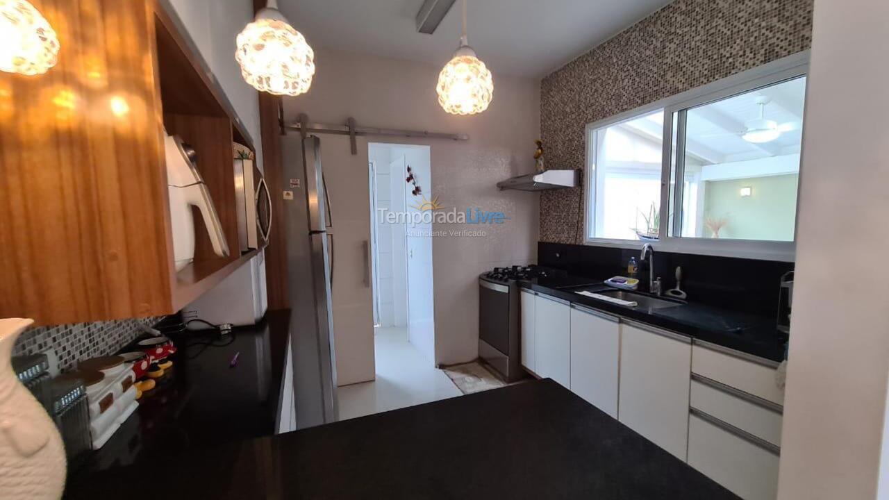 Casa para aluguel de temporada em São Sebastião (Juquehy)