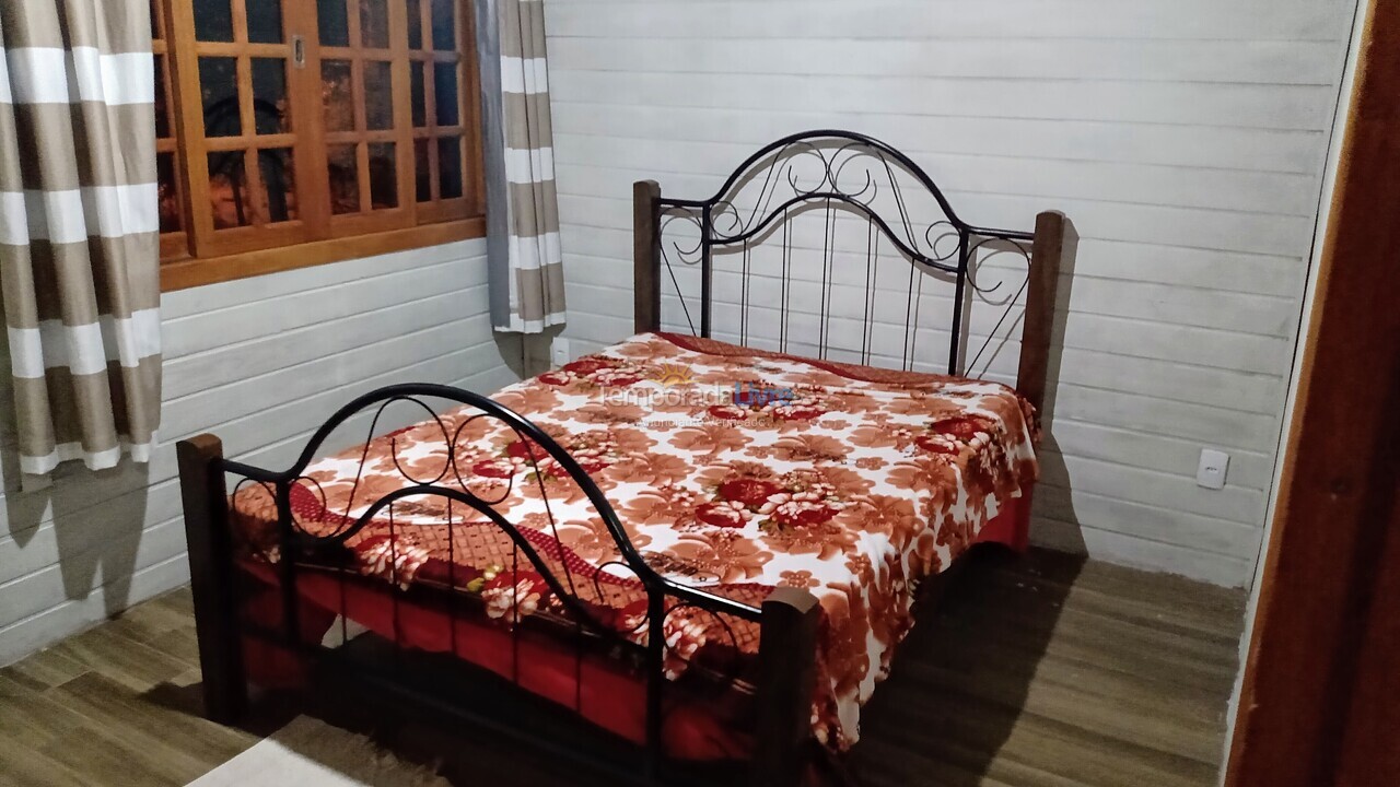 Casa para aluguel de temporada em Imbituba (Araçatuba)