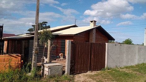 vista frontal do imóvel