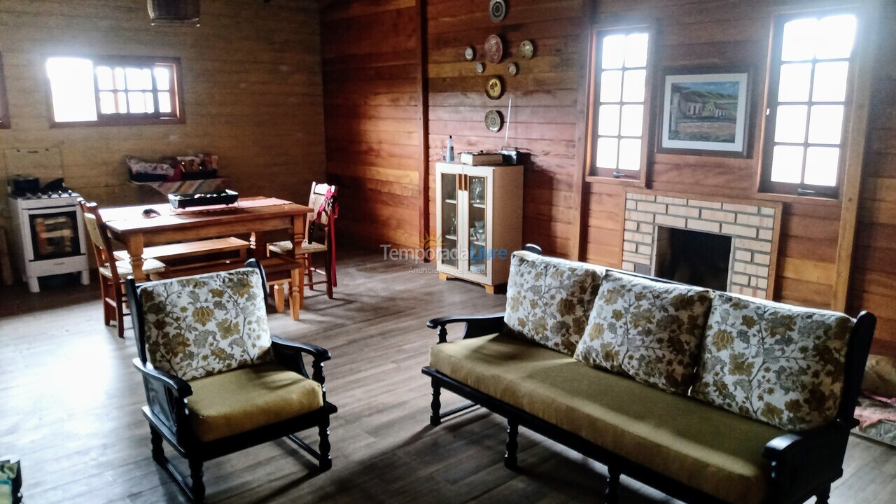 Casa para aluguel de temporada em Imbituba (Araçatuba)