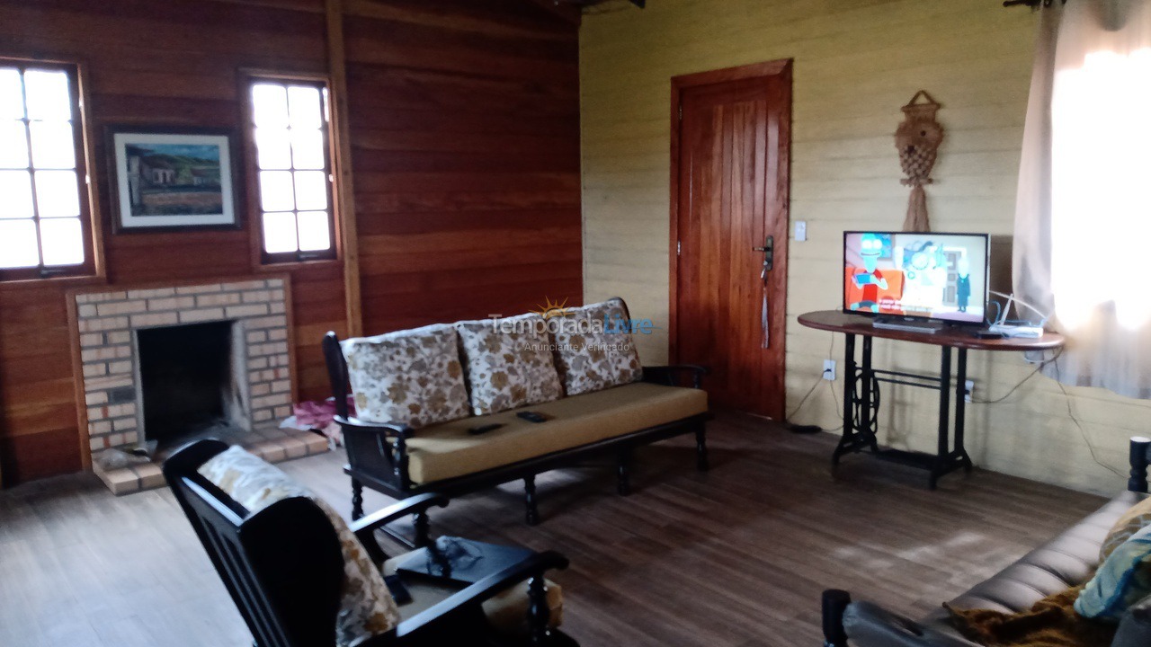 Casa para aluguel de temporada em Imbituba (Araçatuba)