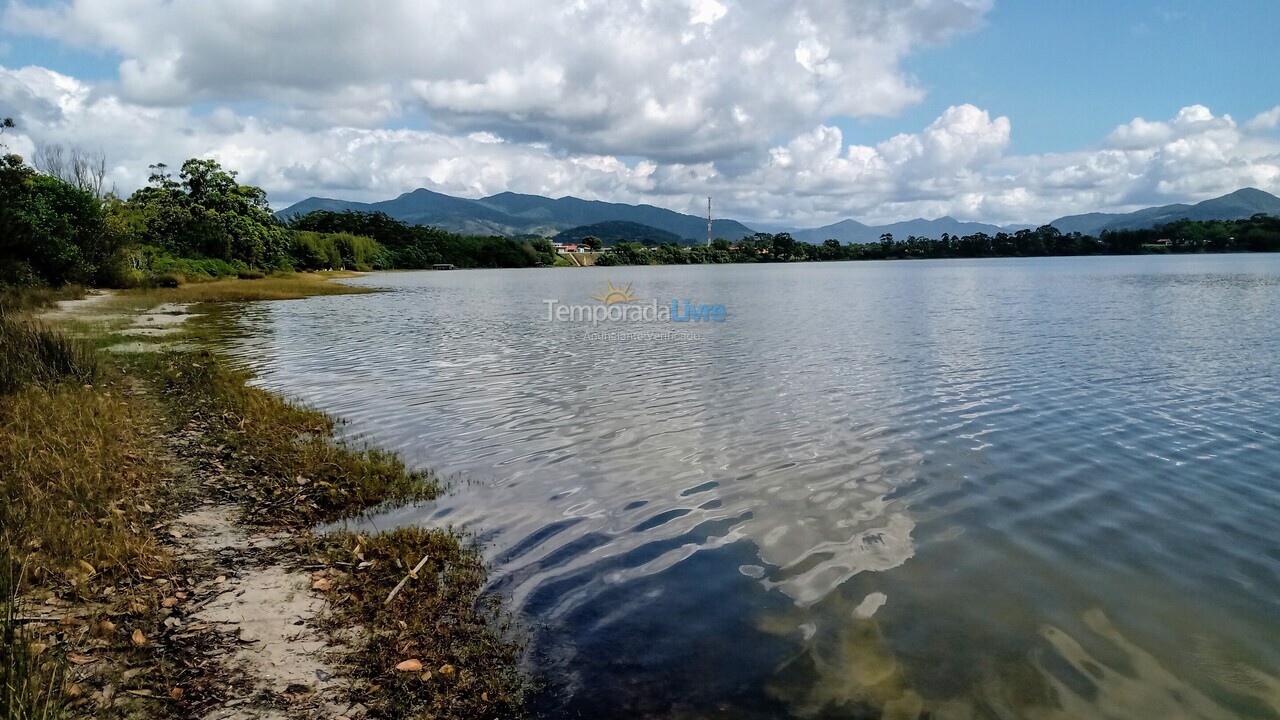 Casa para aluguel de temporada em Imbituba (Araçatuba)