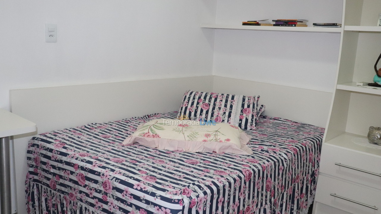 Apartamento para aluguel de temporada em Bombinhas (Canto Grande)