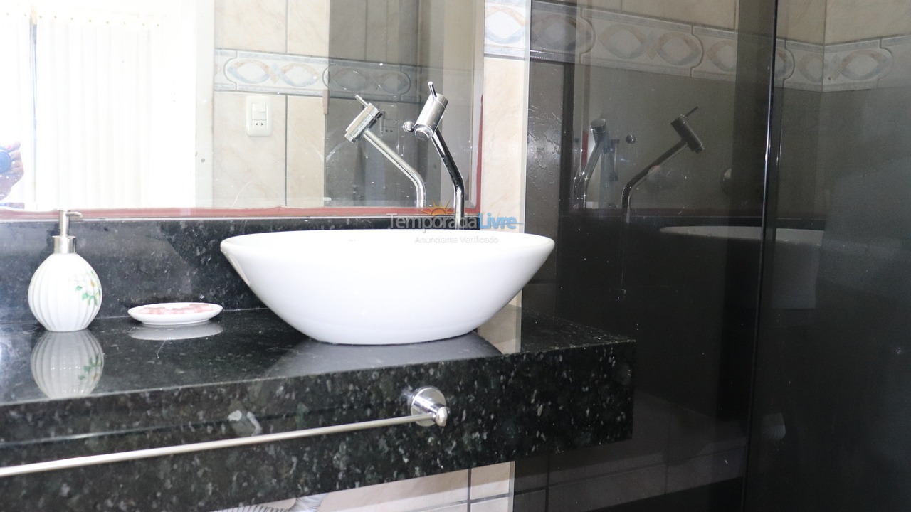 Apartamento para aluguel de temporada em Bombinhas (Canto Grande)