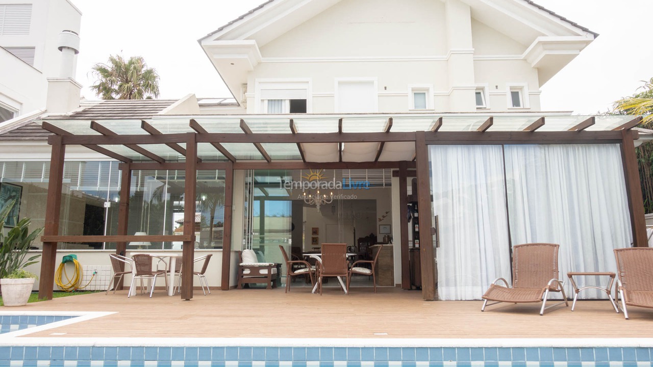 Casa para aluguel de temporada em Florianopolis (Jurerê Internacional)