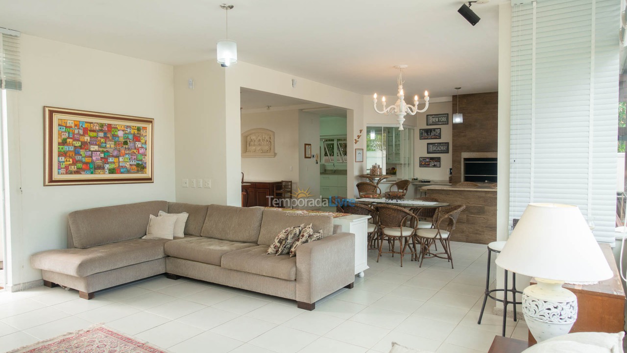Casa para aluguel de temporada em Florianopolis (Jurerê Internacional)