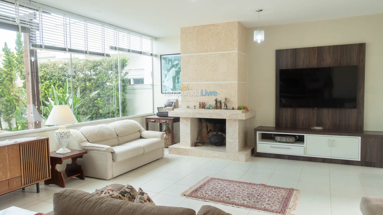Casa para aluguel de temporada em Florianopolis (Jurerê Internacional)