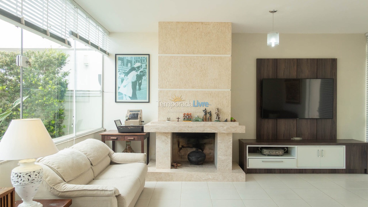 Casa para aluguel de temporada em Florianopolis (Jurerê Internacional)