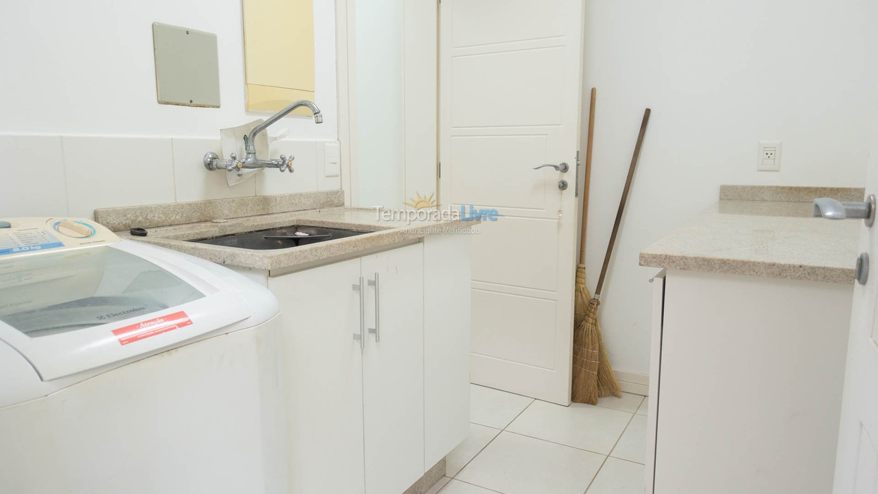 Casa para aluguel de temporada em Florianopolis (Jurerê Internacional)